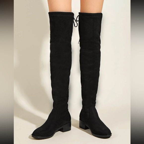 Over the knee boots in Black - Picture 3 of 4